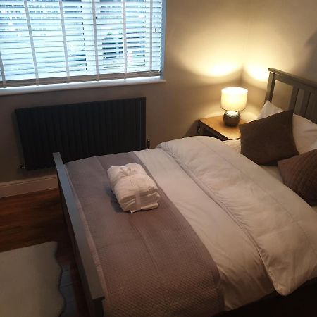 Arsenal Highbury & Islington Beautifully Presented Bed & Breakfast London Exterior photo